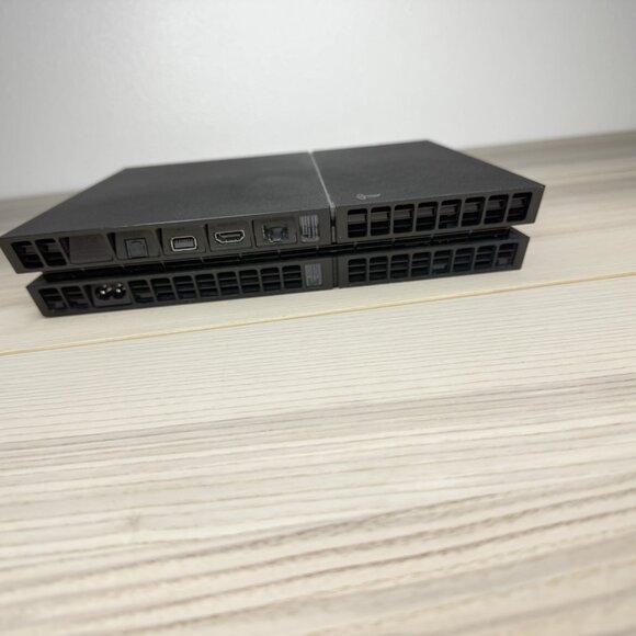 Sony PlayStation 4 CUH-1215A 500Gb Gaming Console Black (MB734339155) - Picture 2 of 6